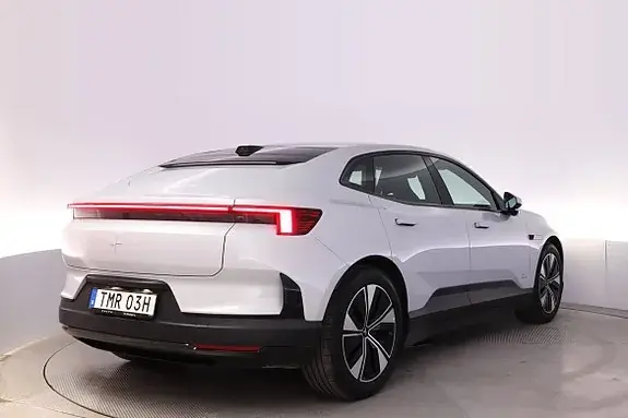 Polestar 4 2026 photo 4