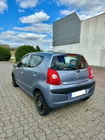 Nissan Pixo