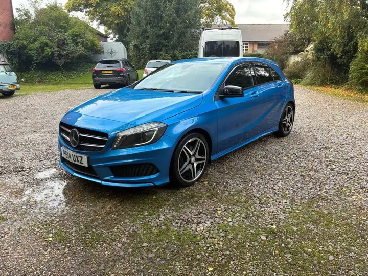 Mercedes-Benz A-Class 2014 photo 2