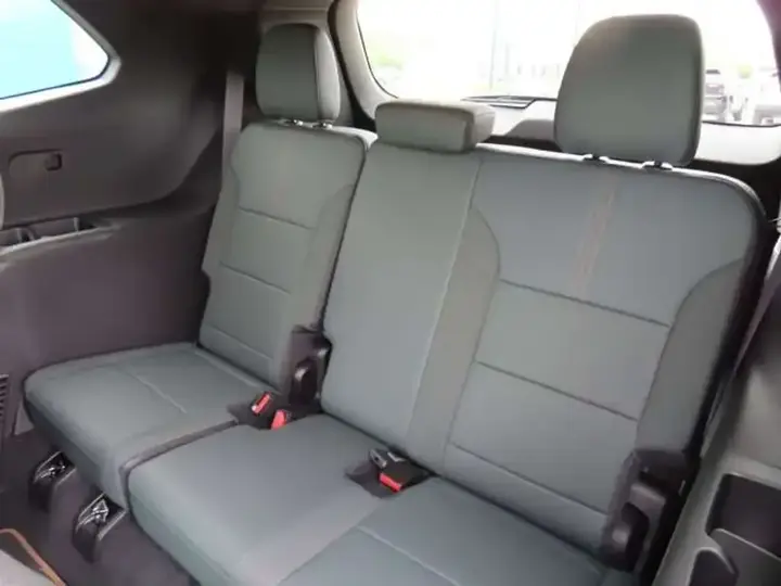 GMC Acadia 2026 photo 5