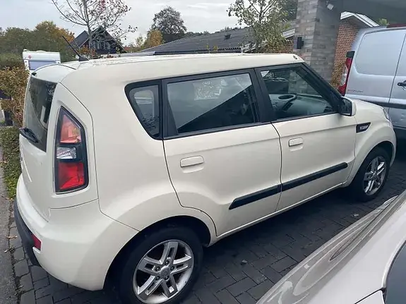 Kia Soul 2010 photo 5