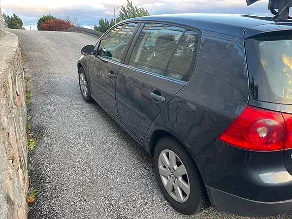 Volkswagen Golf 5 2008 photo 4