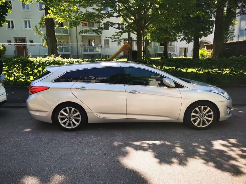 Hyundai I40