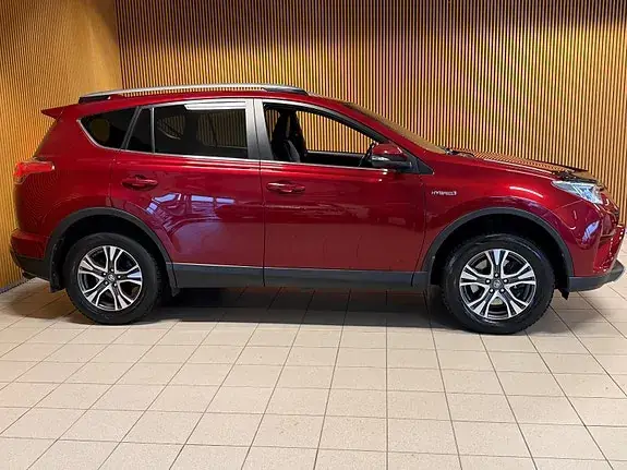 Toyota Rav4 2017 photo 3