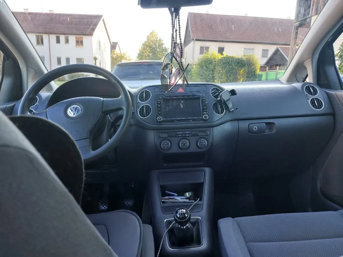 Volkswagen Golf 2008 photo 3