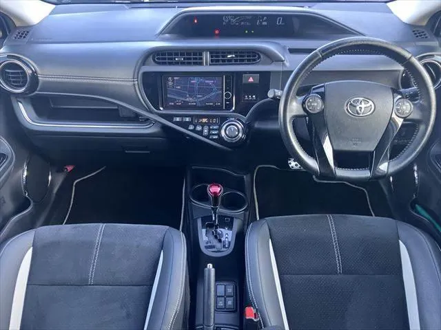 Toyota Aqua G 2014 photo 3