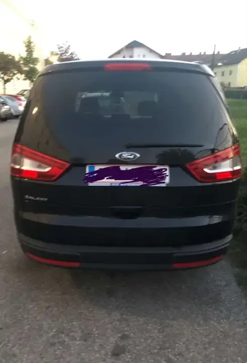 Ford Galaxy 2015 photo 2