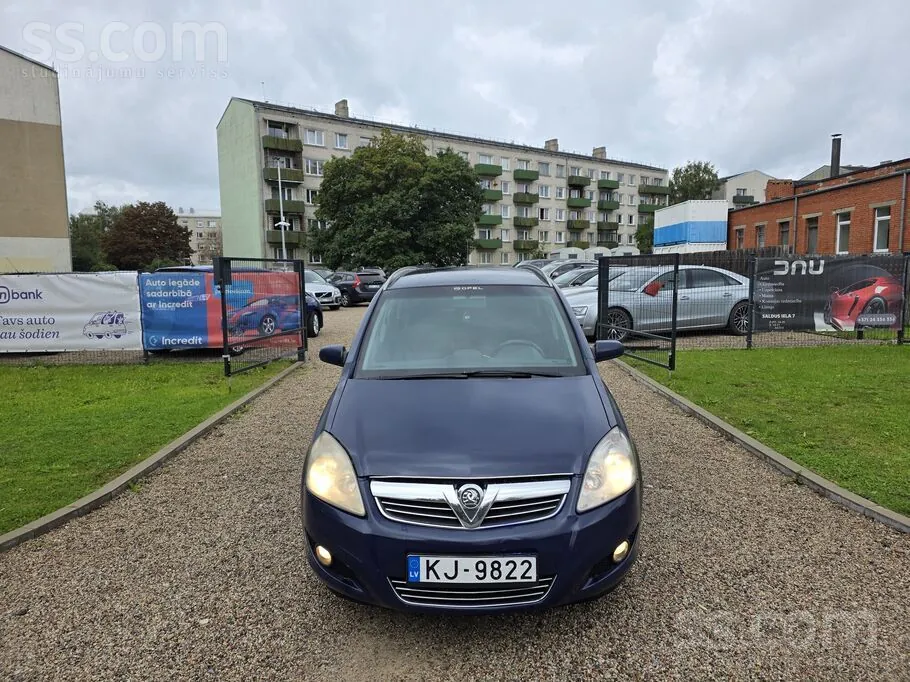 Opel Zafira 2008 photo 2