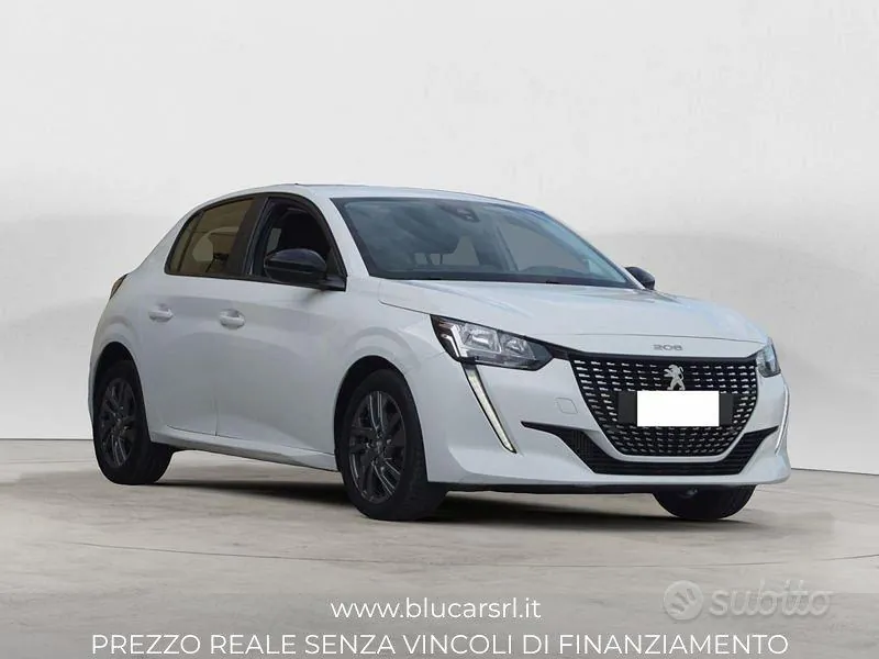 Peugeot 208 2022 photo 2
