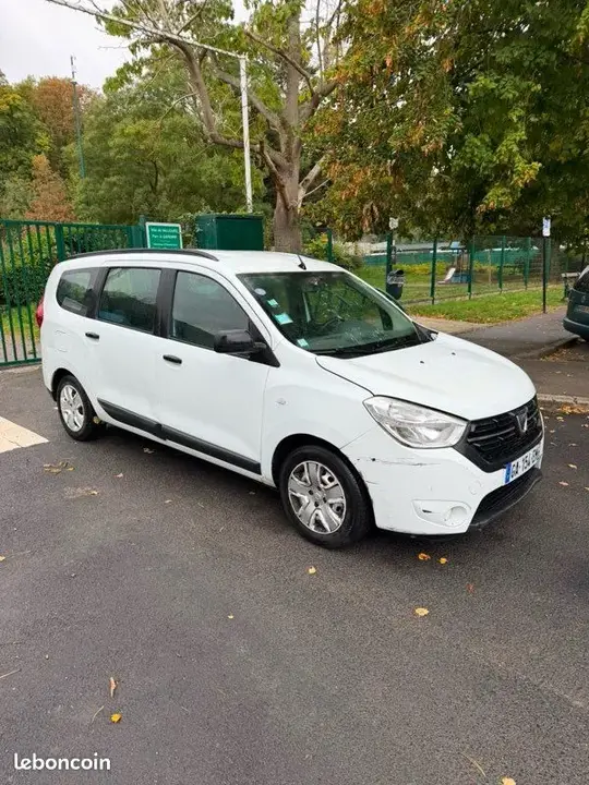 Dacia Lodgy 2021 photo 3