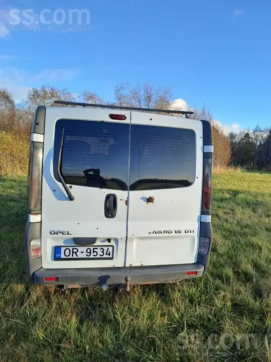 Opel Vivaro 2002 photo 2