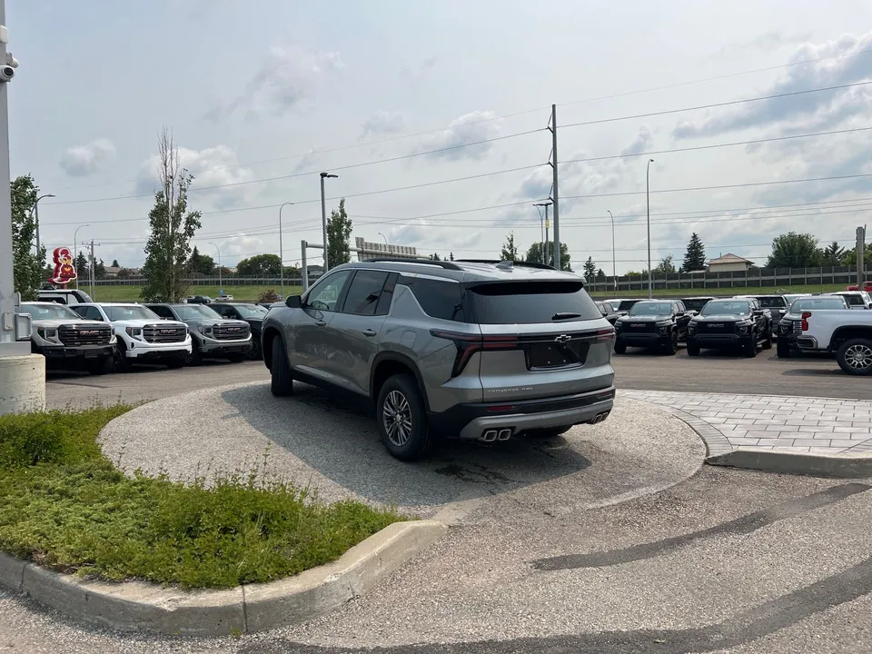 Chevrolet Traverse 2026 photo 4
