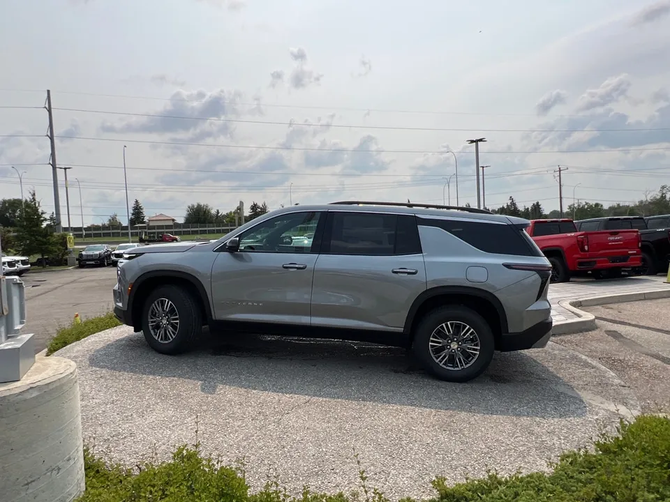 Chevrolet Traverse 2026 photo 2