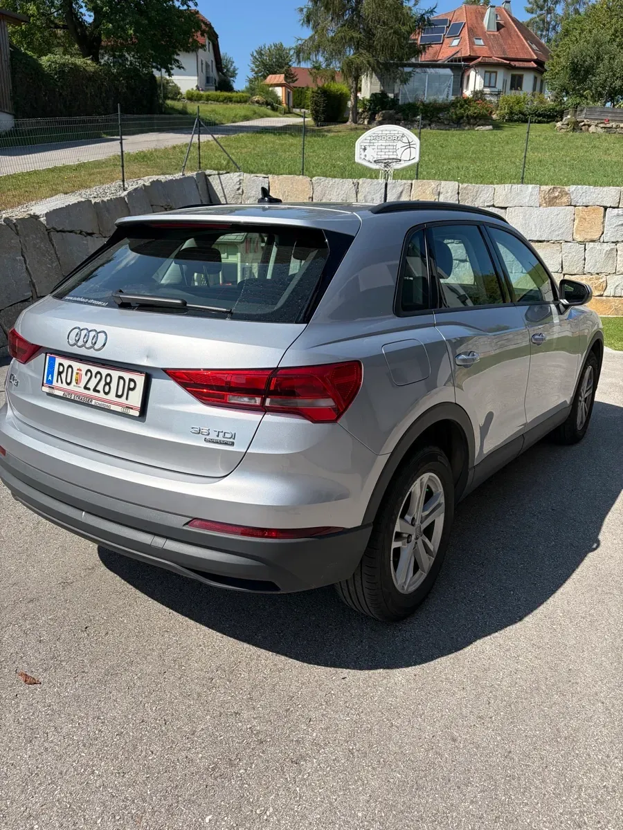 Audi Q3 2020 photo 2