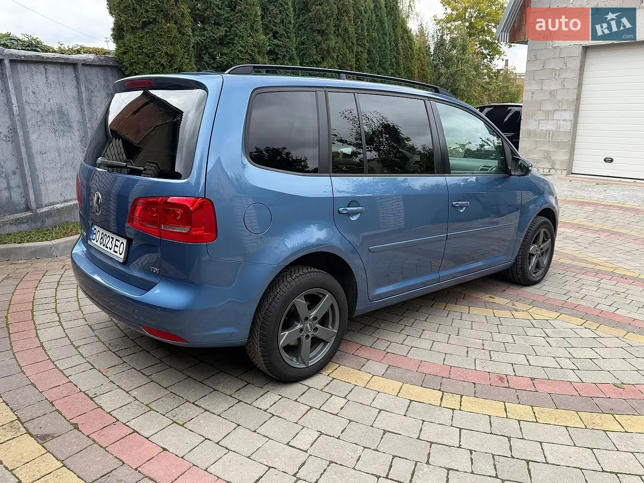Volkswagen Touran 2011 photo 5