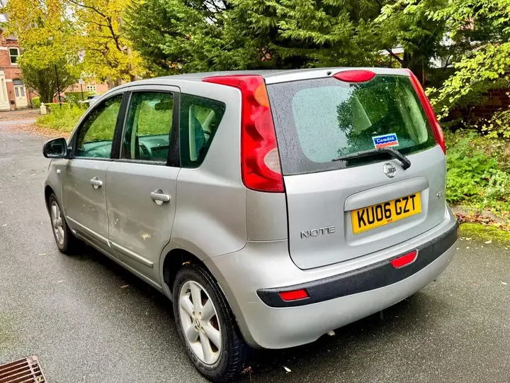 Nissan Note 2006 photo 4