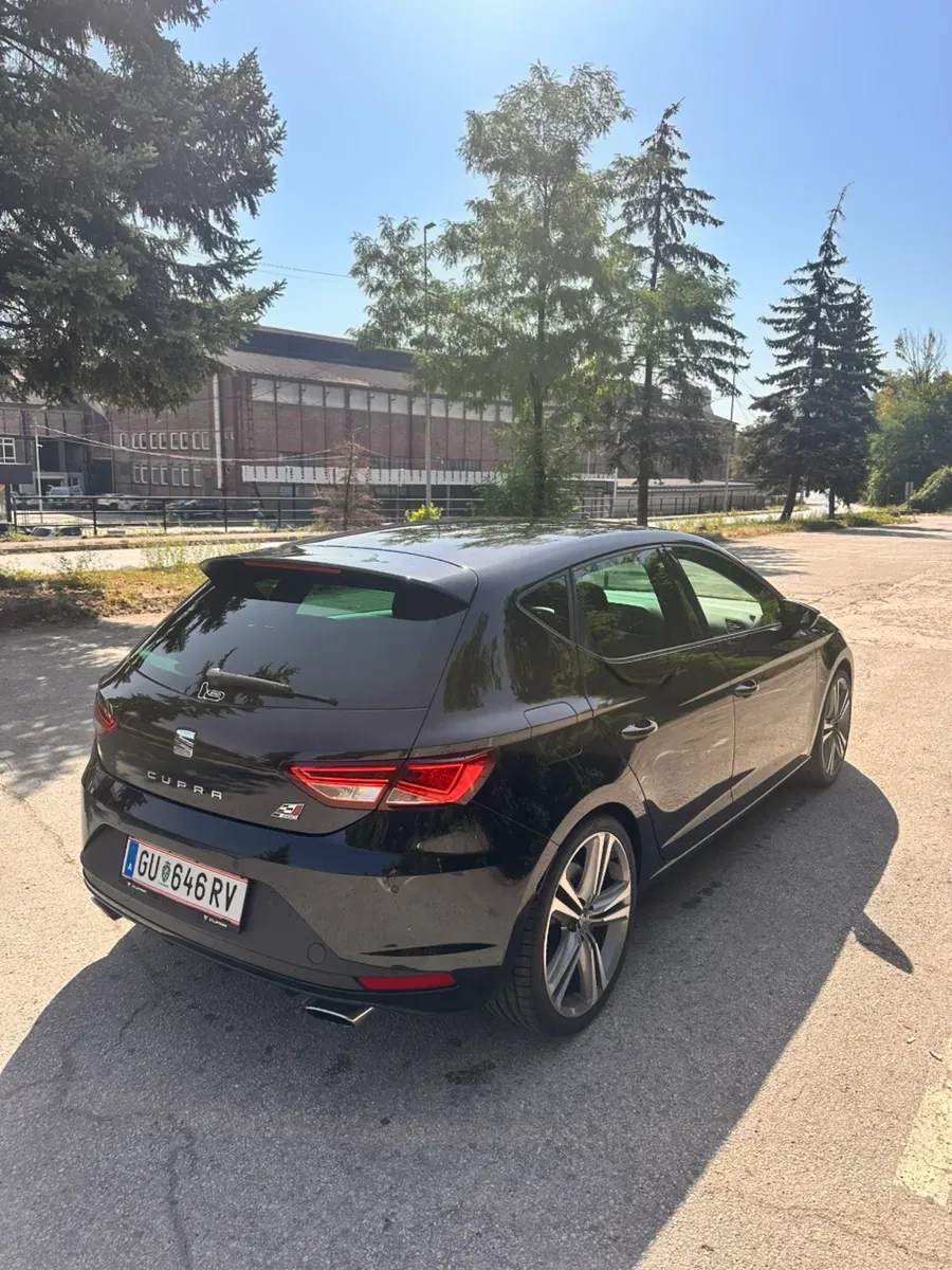 Seat Leon 2015 photo 3