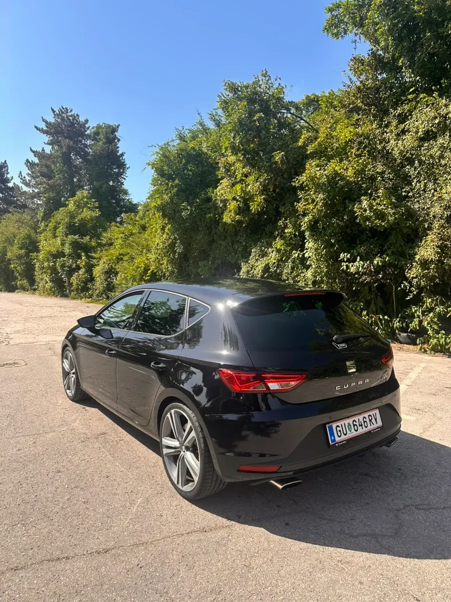 Seat Leon 2015 photo 2