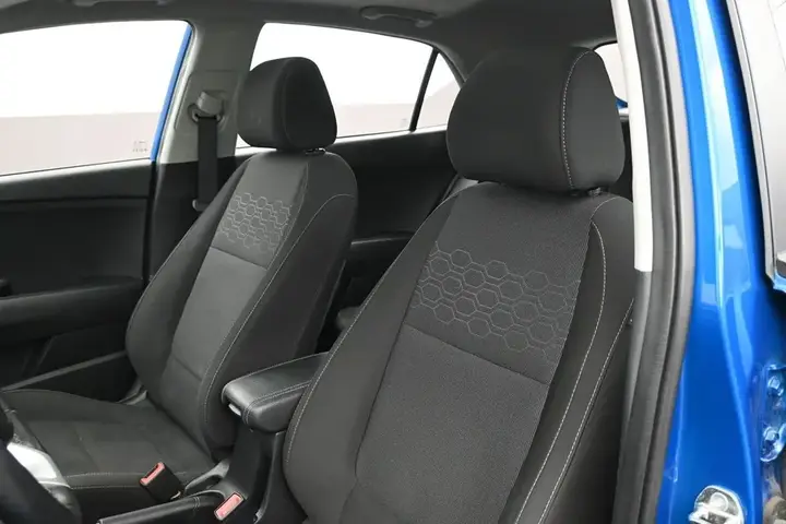 Kia Rio 2023 photo 4