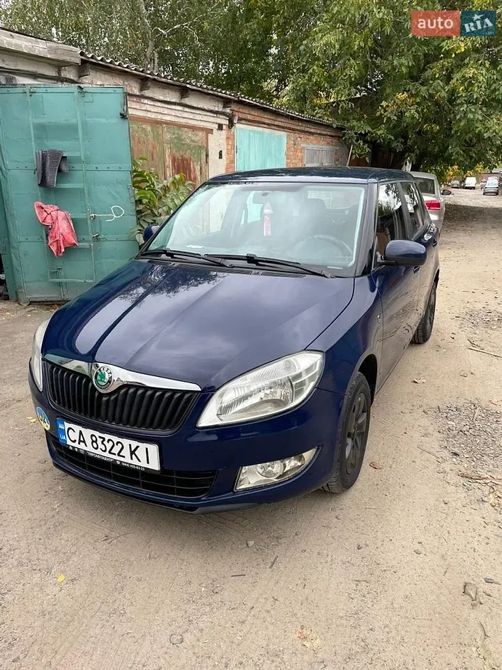 Skoda Fabia 2012 photo 5
