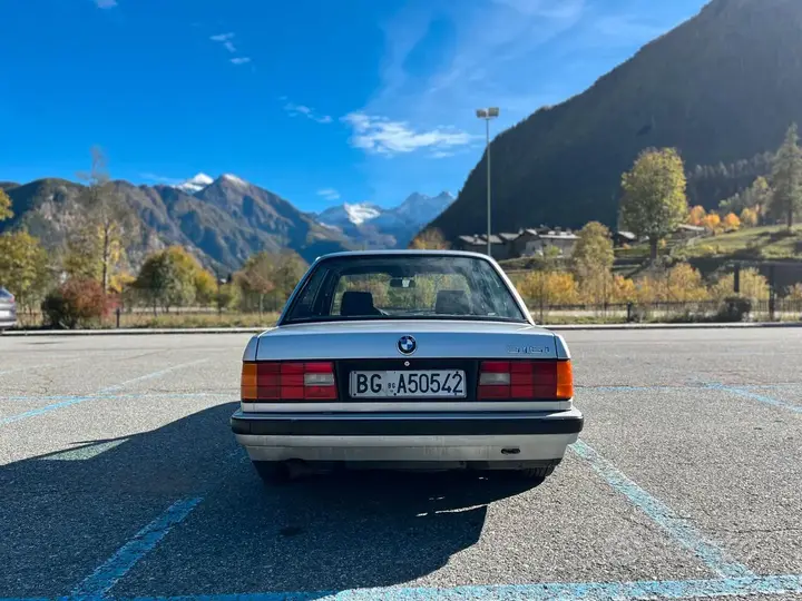 BMW 316I 1991 photo 4