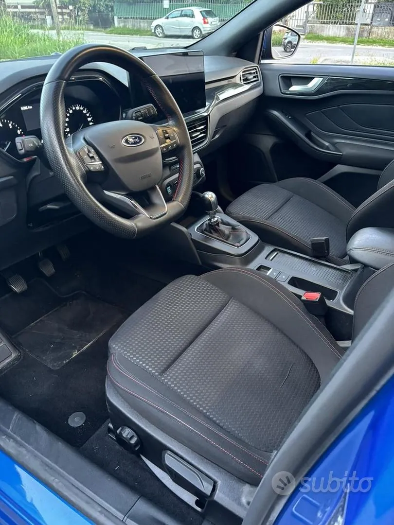 Ford Focus 2023 photo 4