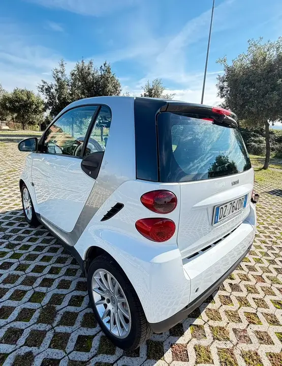 Smart Fortwo 2009 photo 3