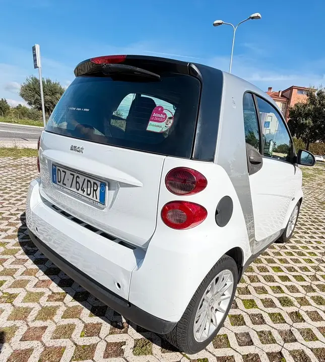 Smart Fortwo 2009 photo 4
