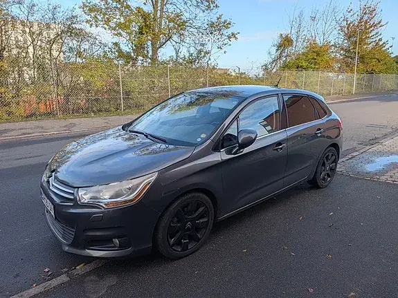 Citroen C4 2012 photo 3