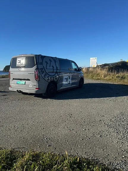 Ford Transit Custom 320L 2025 photo 4