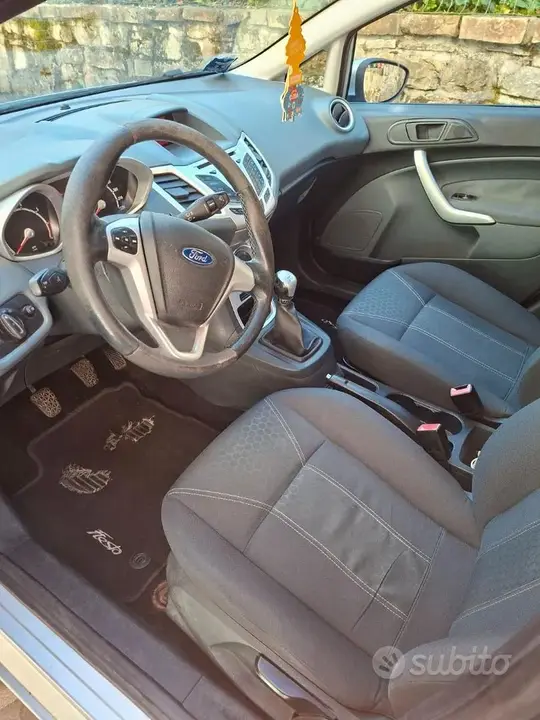 Ford Fiesta 2009 photo 5