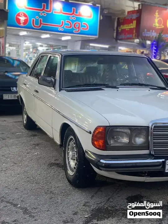 Mercedes-Benz E 200 1982 photo 2
