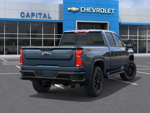 Chevrolet Silverado 3500Hd 2026 photo 5