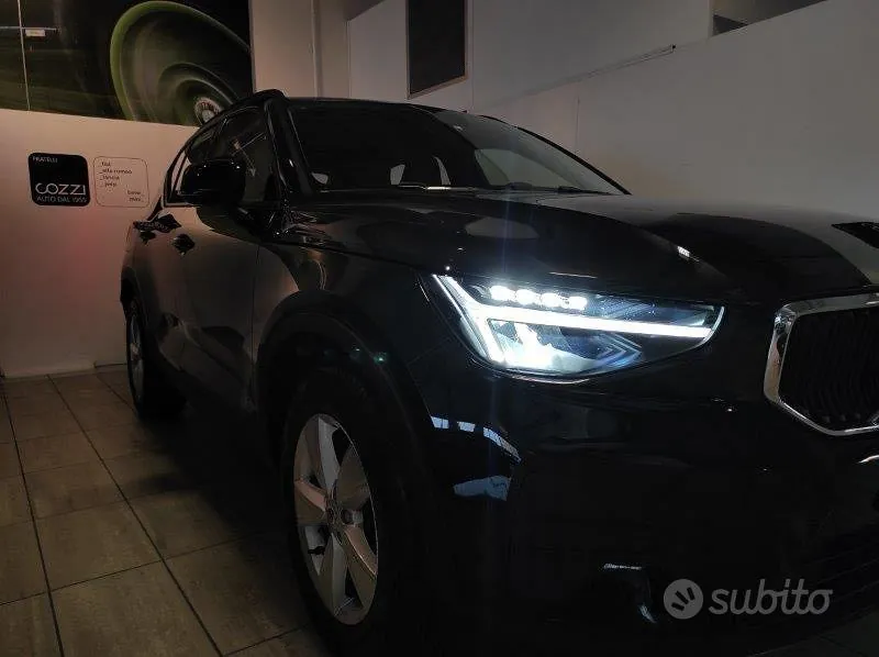 Volvo Xc40 2022 photo 3