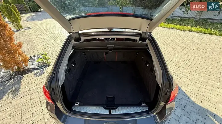 BMW 5 Series 2012 photo 5