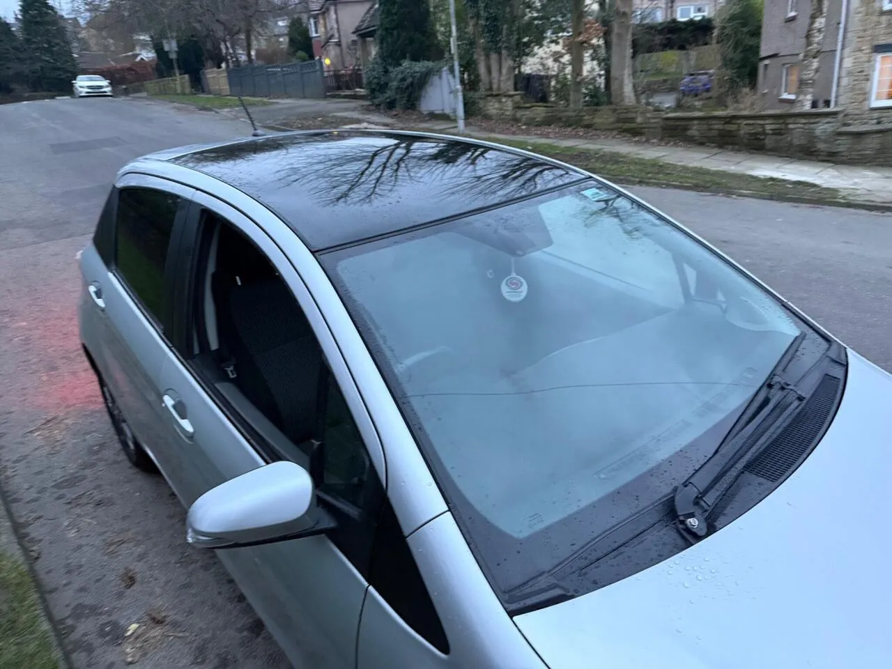 Toyota Yaris 2014 photo 5