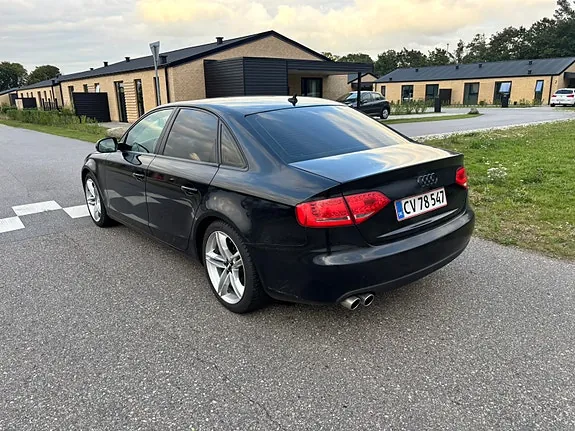 Audi A4 2011 photo 3