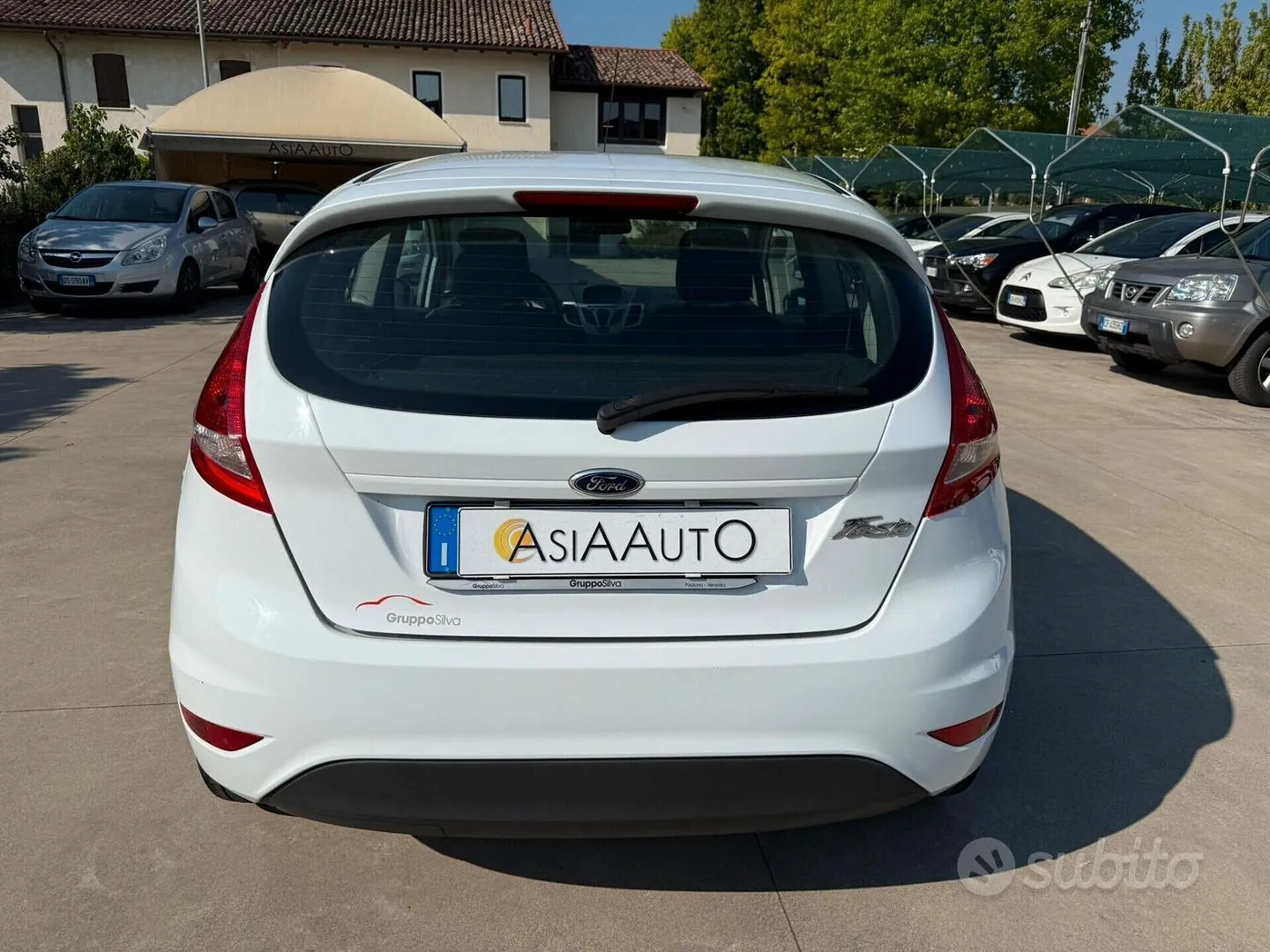 Ford Fiesta 2012 photo 5