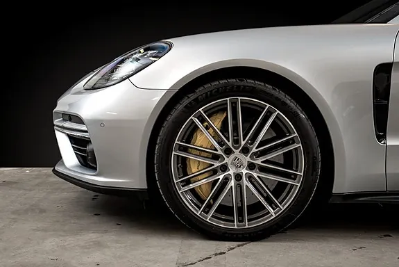 Porsche Panamera 2018 photo 4