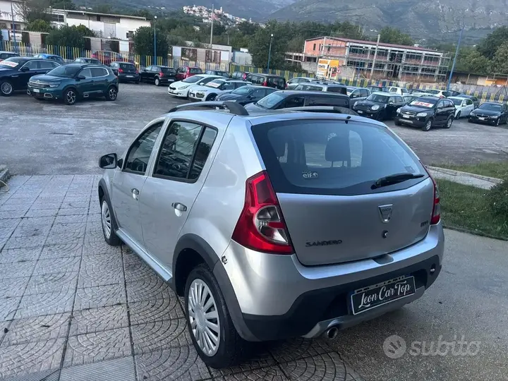 Dacia Sandero 2011 photo 5