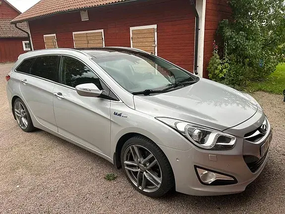 Hyundai I40 2012 photo 4