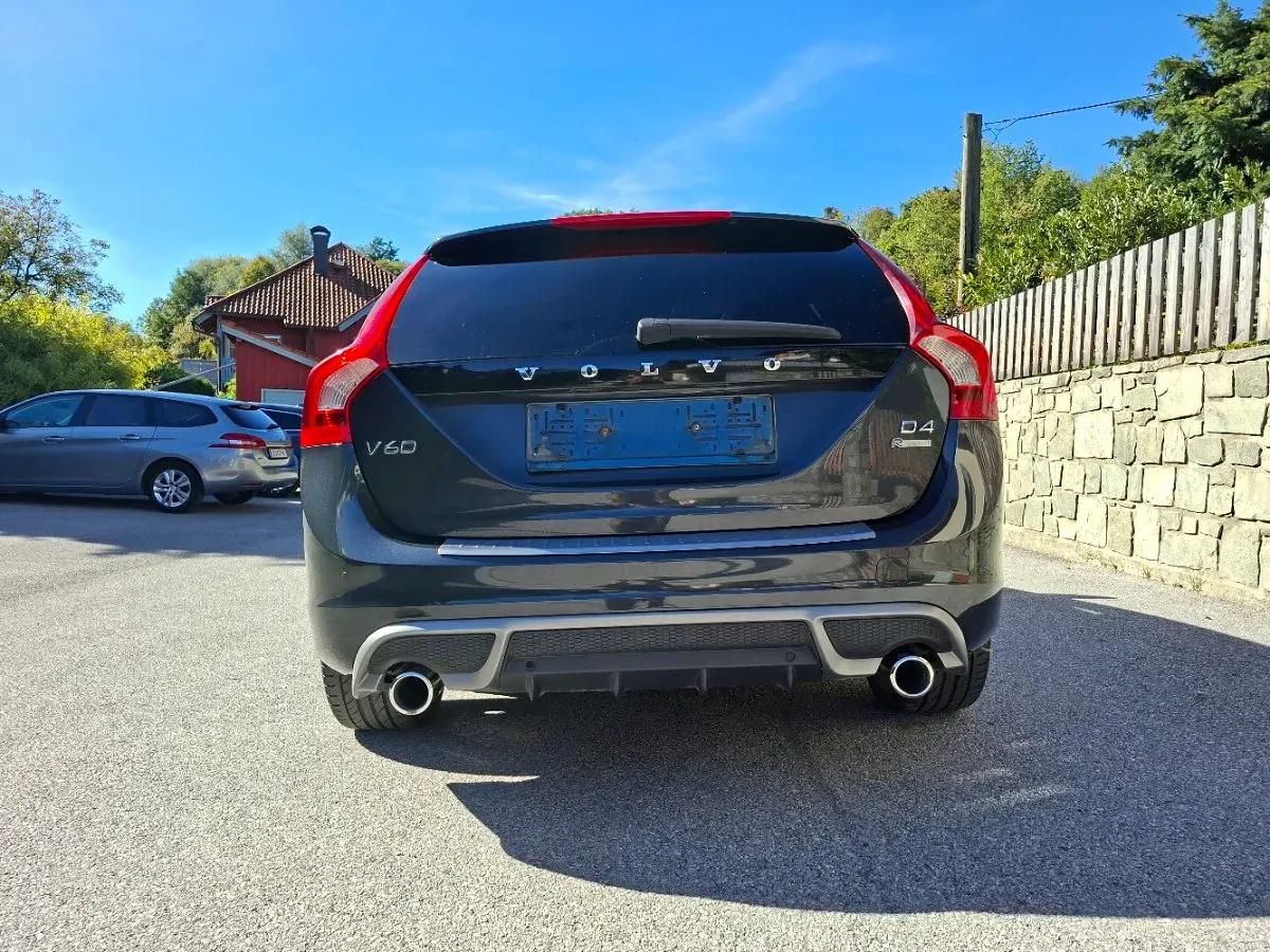 Volvo V60 2013 photo 2