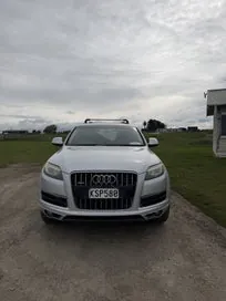 Audi Q7 2011 photo 3