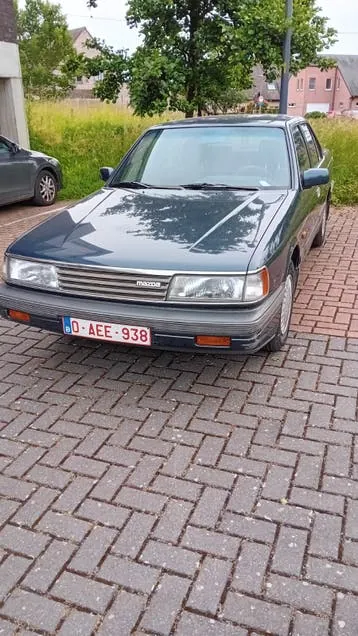 Mazda 929