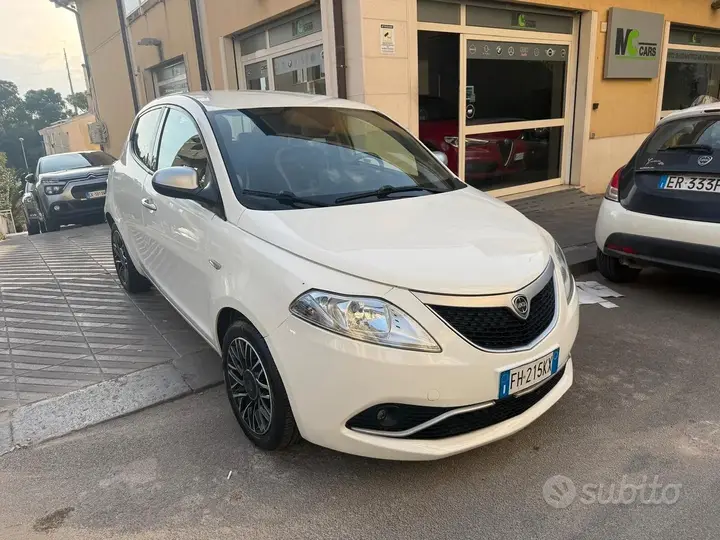 Lancia Ypsilon 2017 photo 3