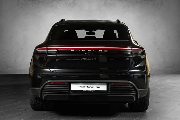 Porsche Macan 4 2026 photo 5