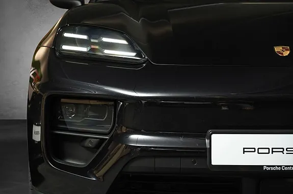 Porsche Macan 4 2026 photo 3