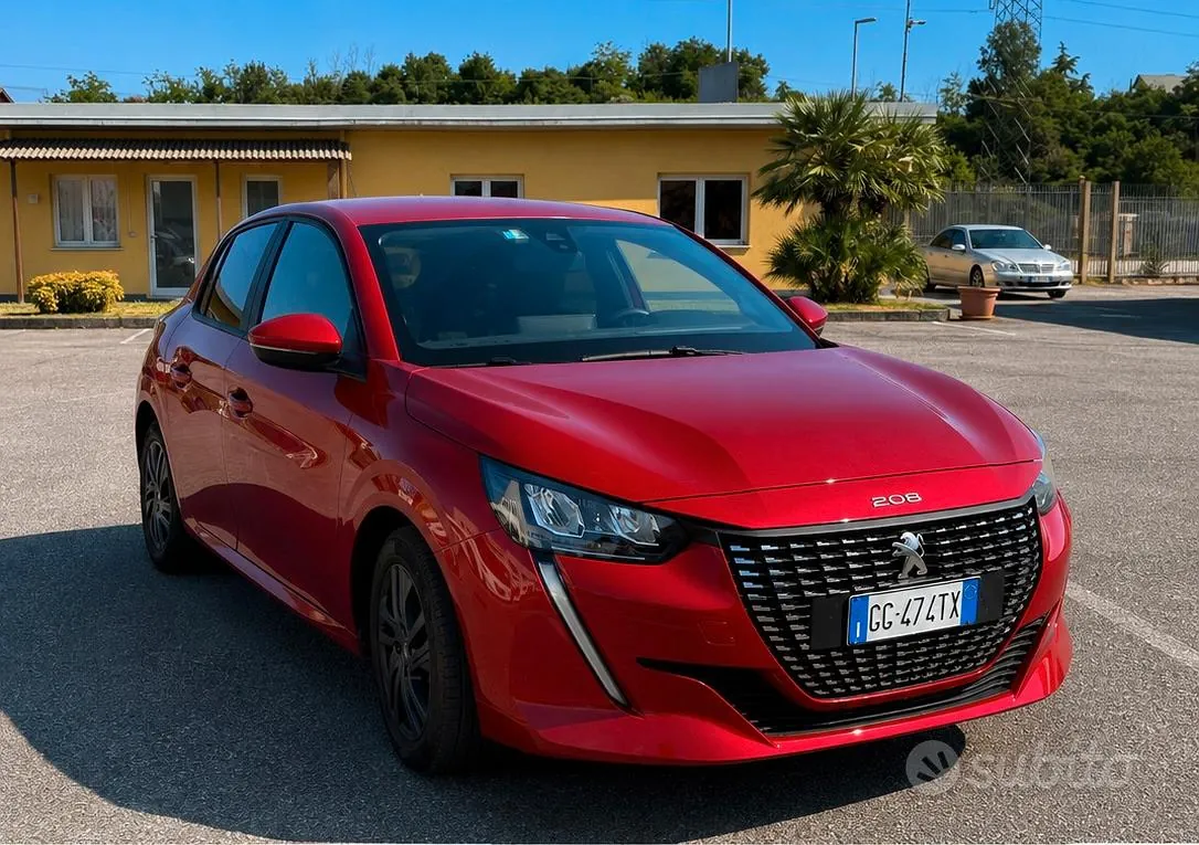 Peugeot 208 2021 photo 2