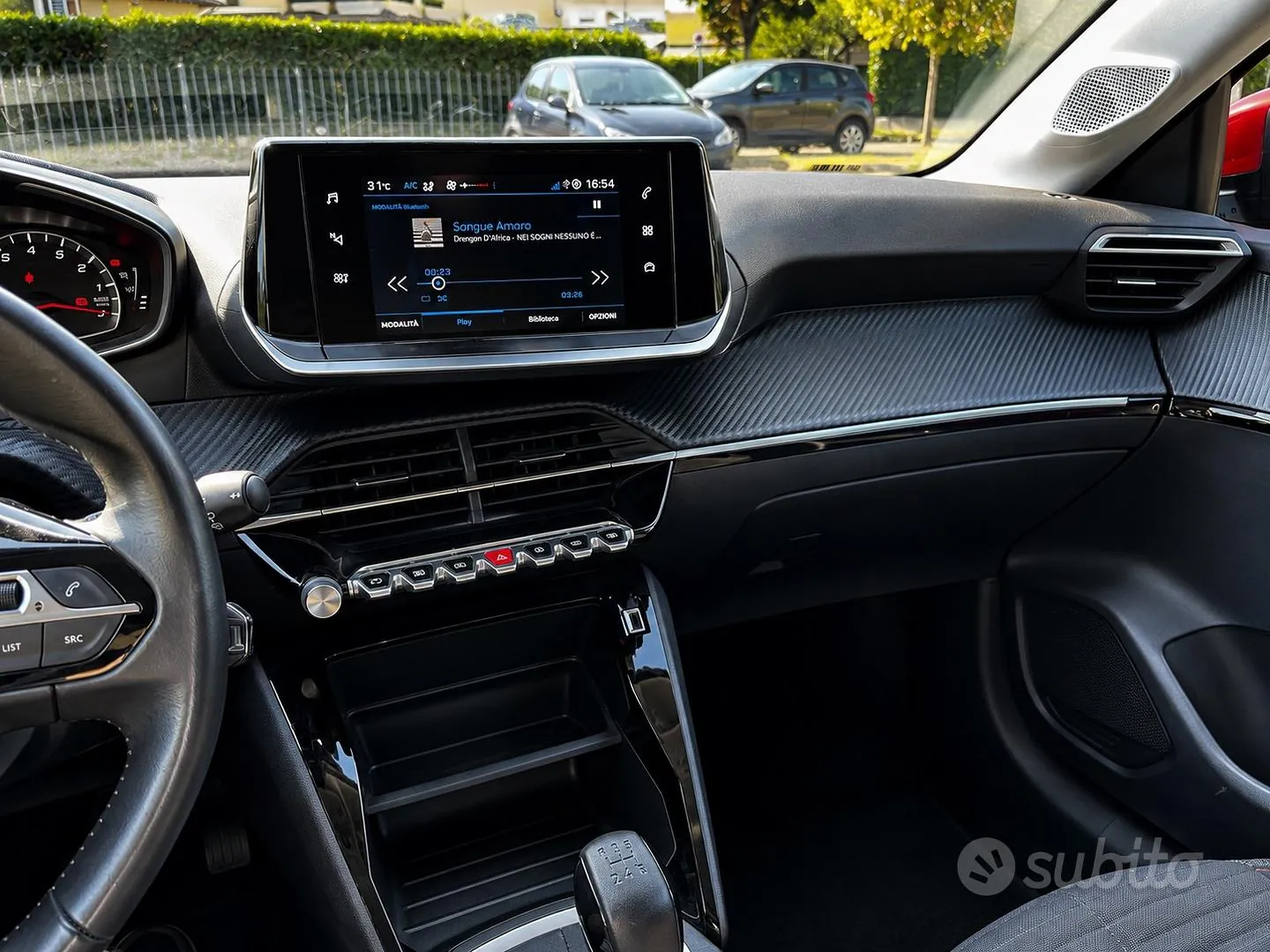 Peugeot 208 2021 photo 5