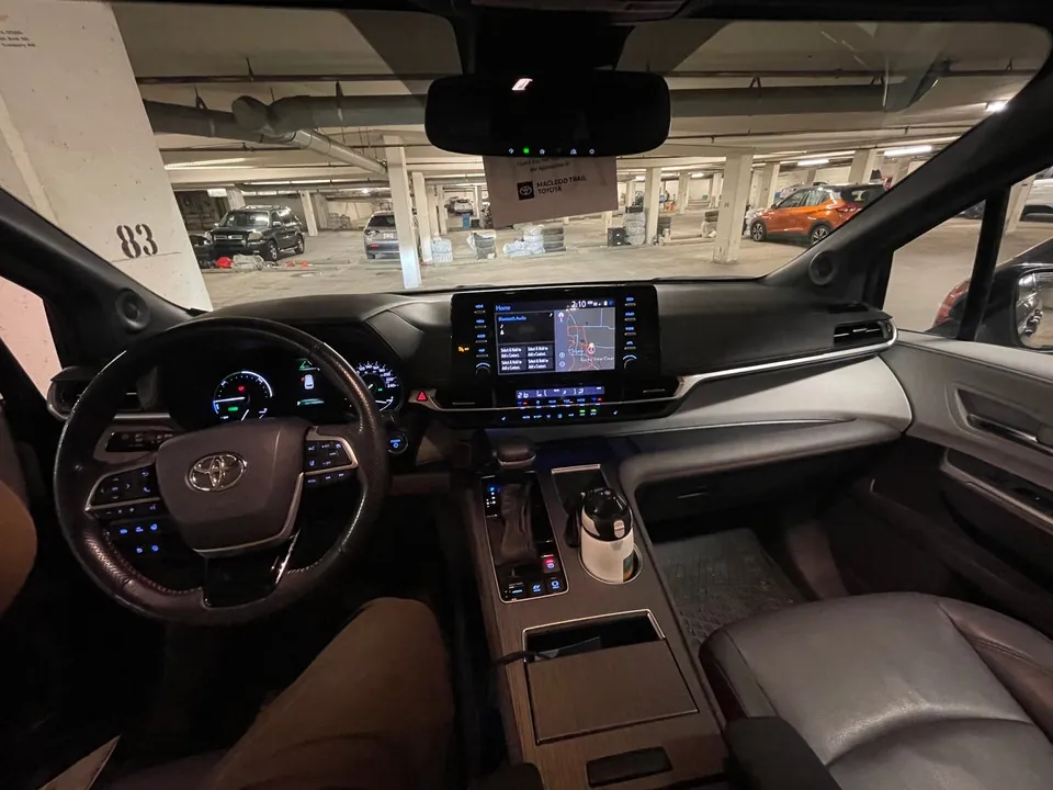 Toyota Sienna 2022 photo 3